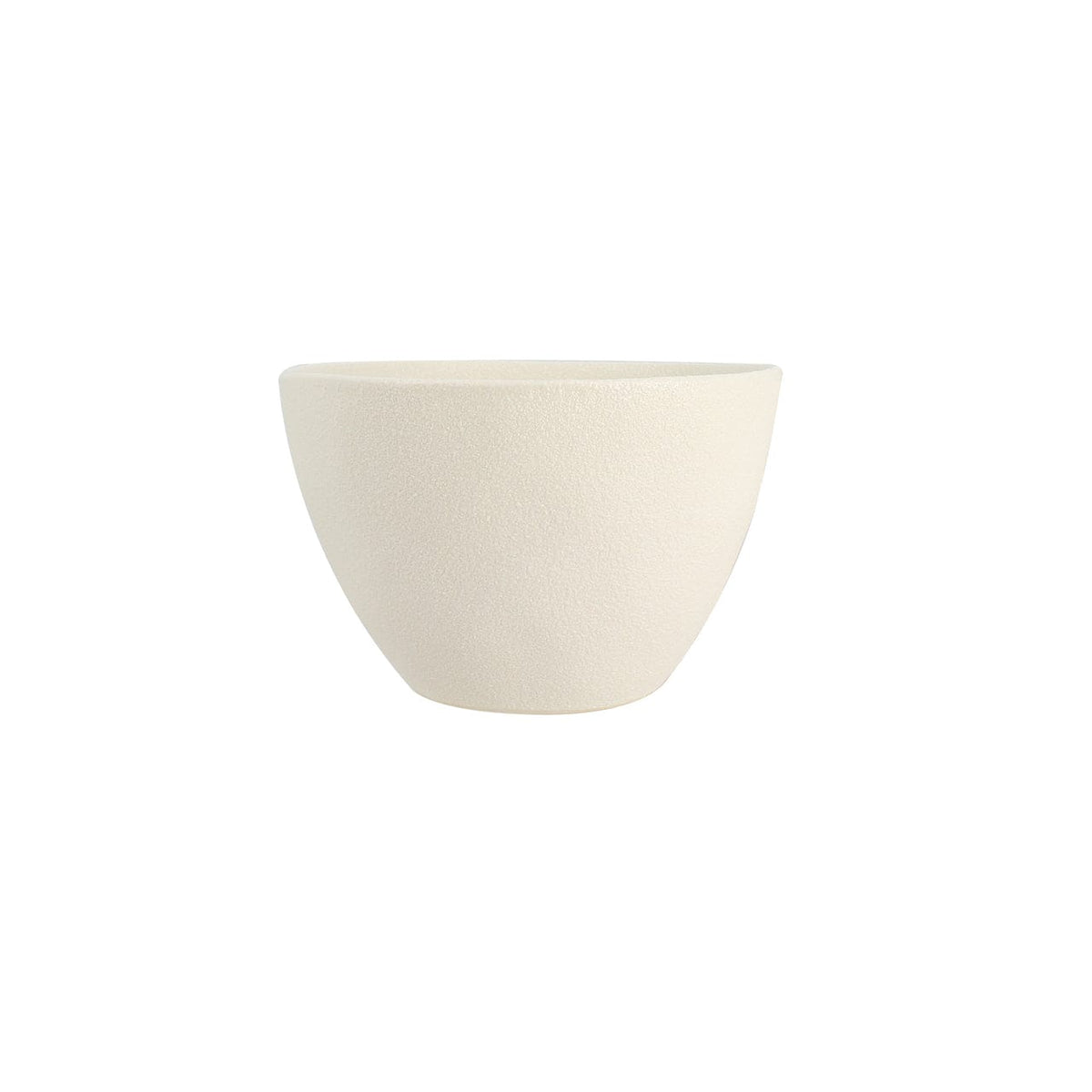 Matte witte kom van 15,5 cm van opzij, vrijstaand op wit